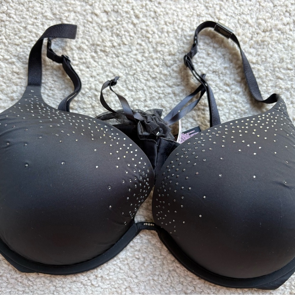 Victoria's Secret Black Bra with Silver Accents - straps for multiple positions